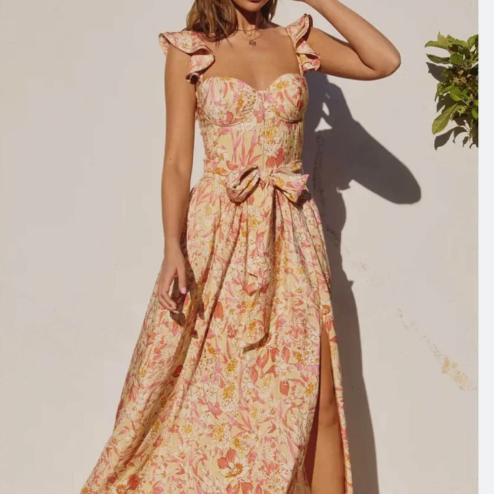 Dress Forum Pink and Cream Floral Maxi Dress